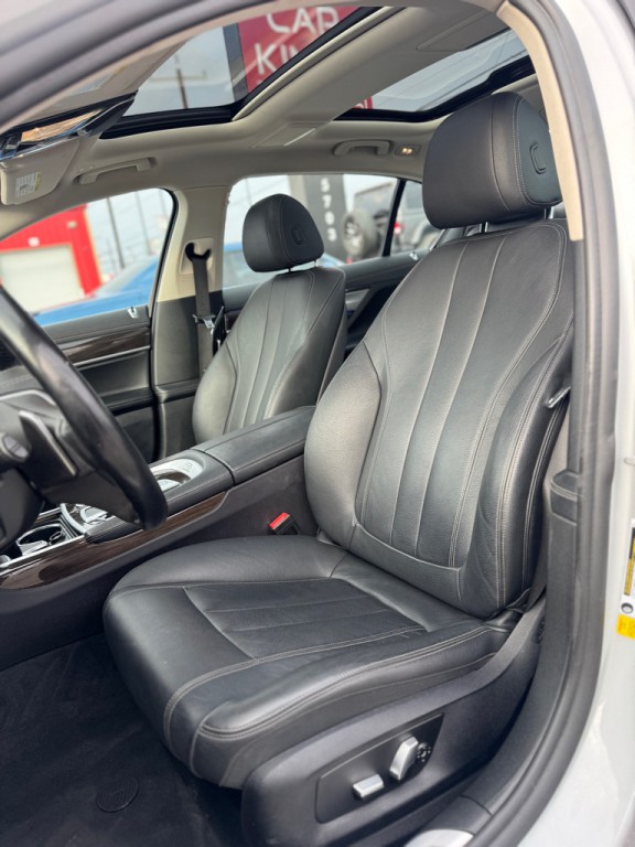 2019 BMW 7 Series Image 15