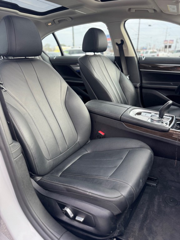 2019 BMW 7 Series Image 18