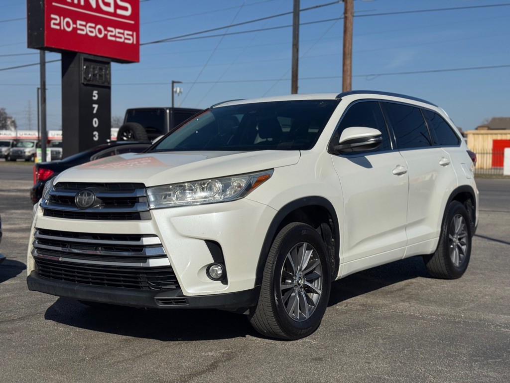 2018 Toyota Highlander Image 3