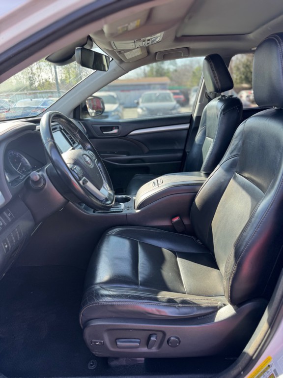 2018 Toyota Highlander Image 13