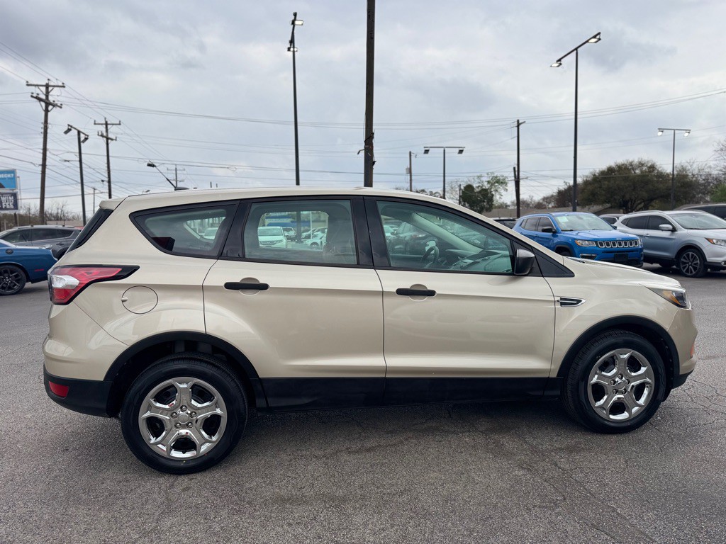 2018 Ford Escape Image 9