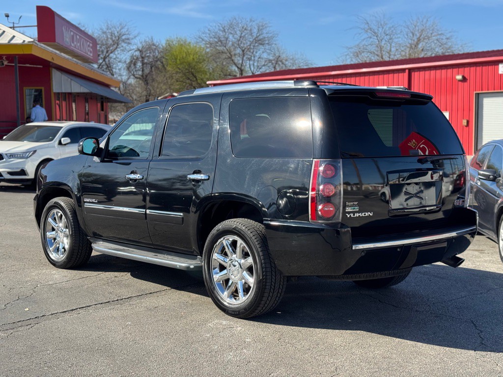 2011 GMC Yukon Image 7