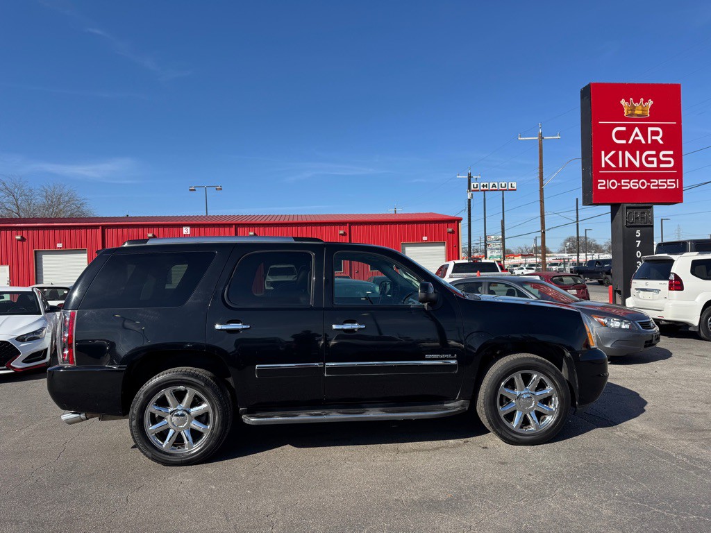 2011 GMC Yukon Image 10