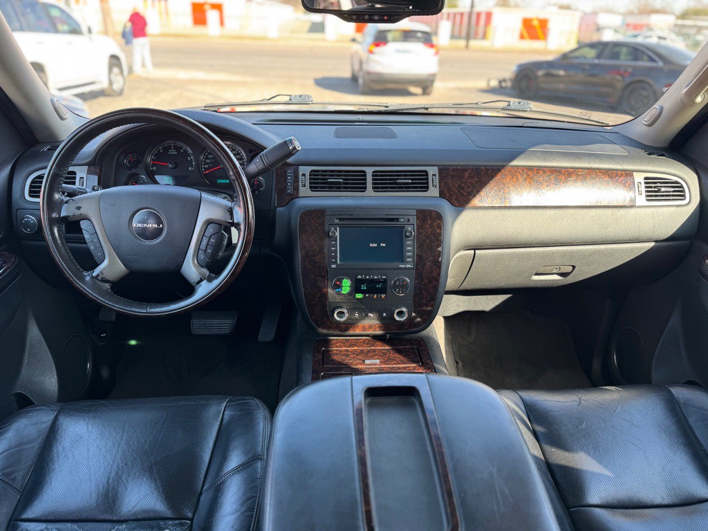 2011 GMC Yukon Image 19