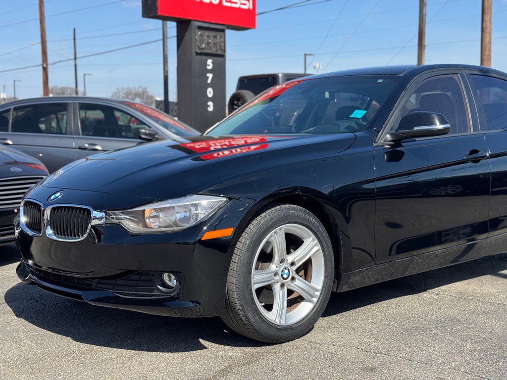 2014 BMW 3 Series Image 4