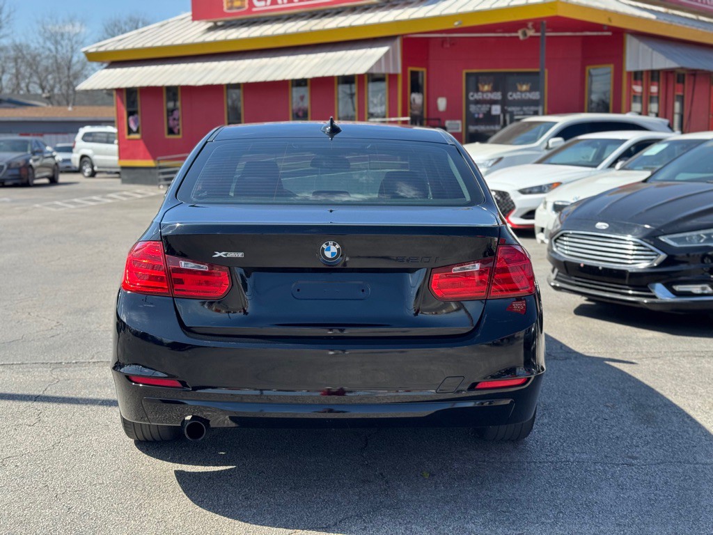 2014 BMW 3 Series Image 7