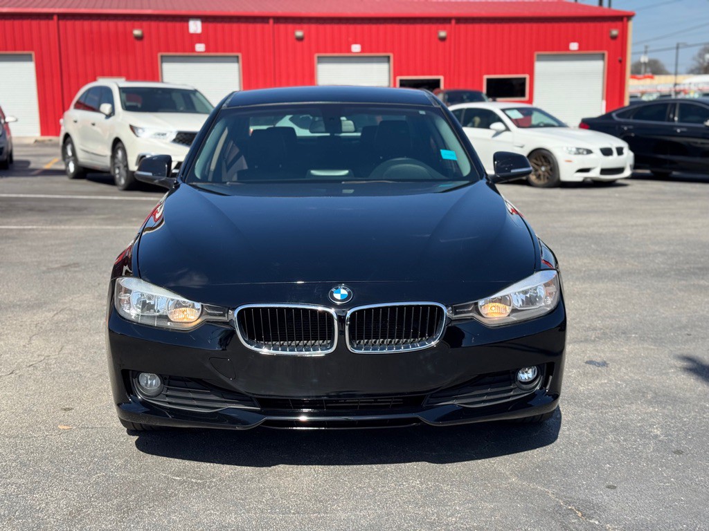 2014 BMW 3 Series Image 11