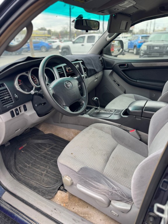 2004 Toyota 4Runner Image 12
