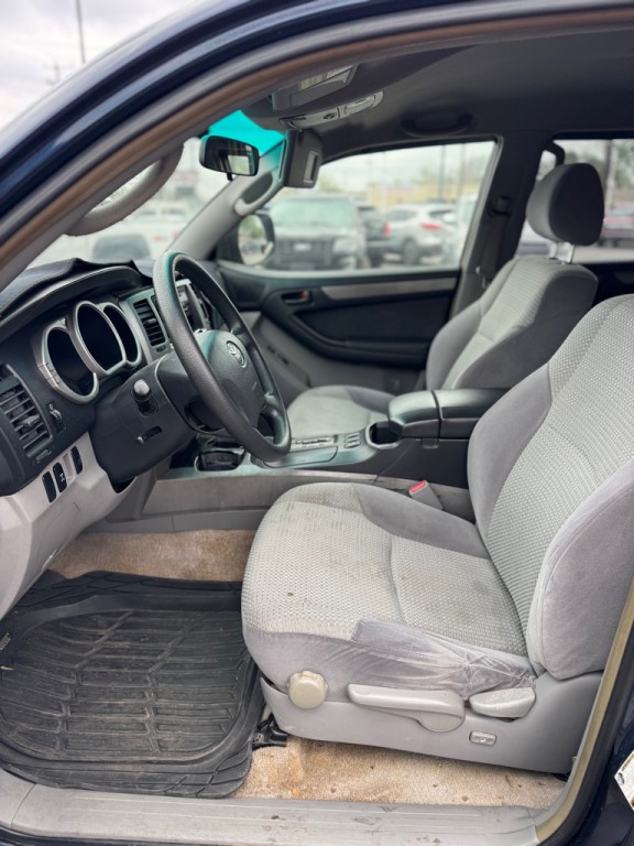 2004 Toyota 4Runner Image 13