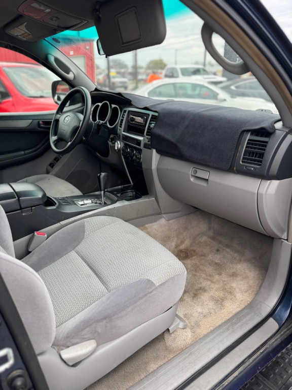 2004 Toyota 4Runner Image 15