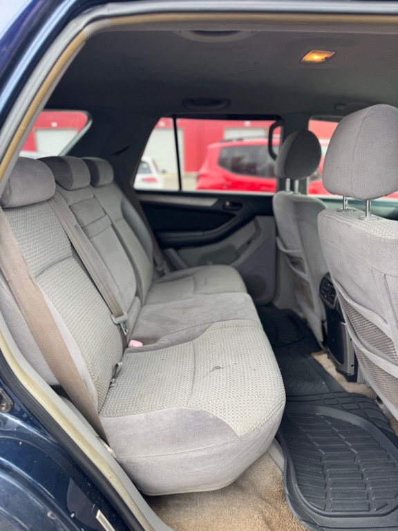 2004 Toyota 4Runner Image 17