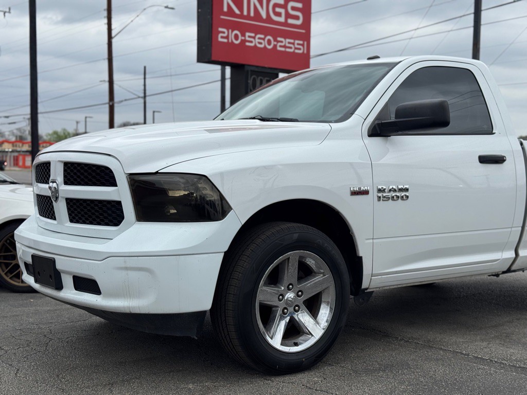 2015 RAM 1500 Image 4