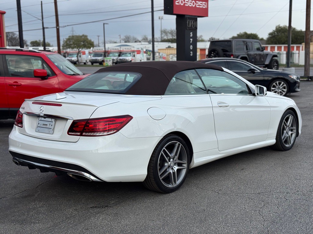2017 Mercedes-Benz E-Class Image 9