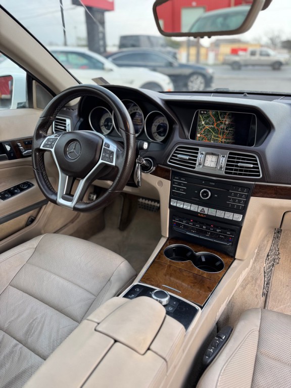 2017 Mercedes-Benz E-Class Image 18