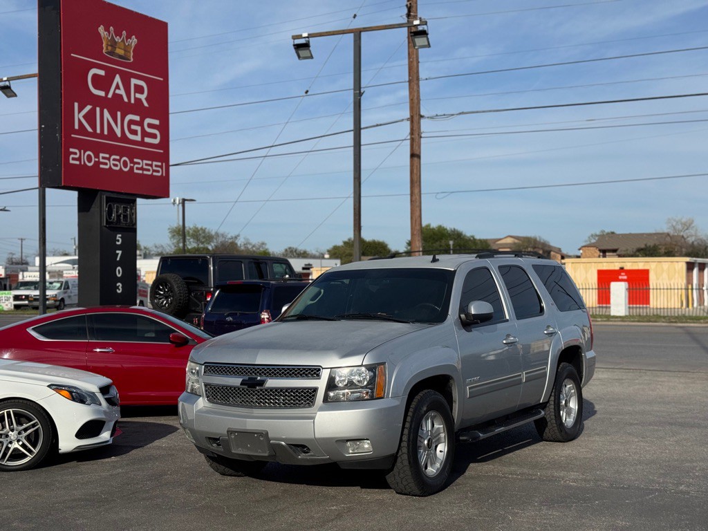 2013 Chevrolet Tahoe Image 2