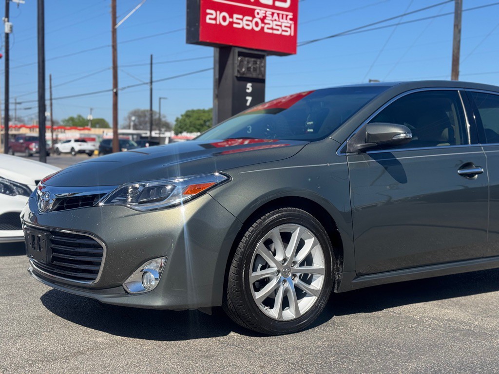 2013 Toyota Avalon Image 4