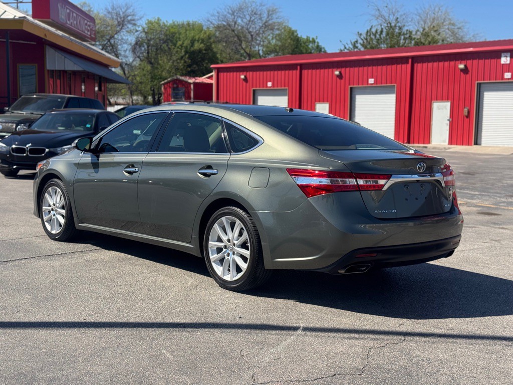 2013 Toyota Avalon Image 6