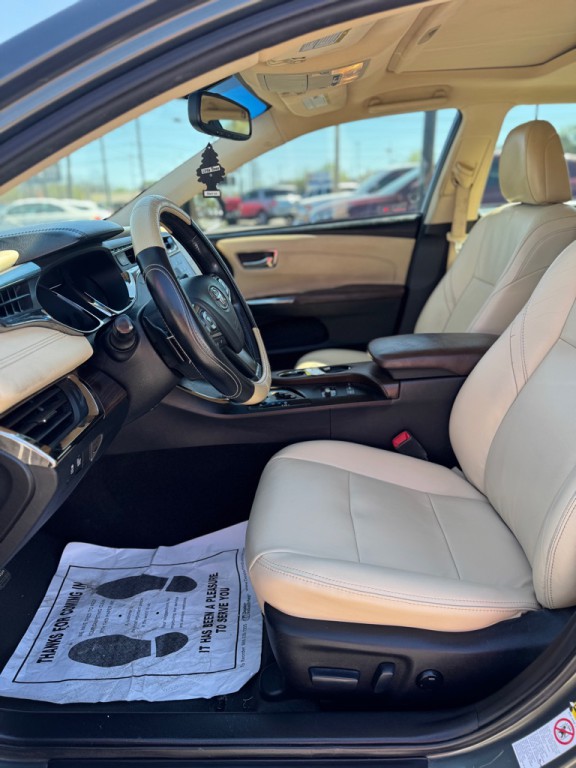 2013 Toyota Avalon Image 13