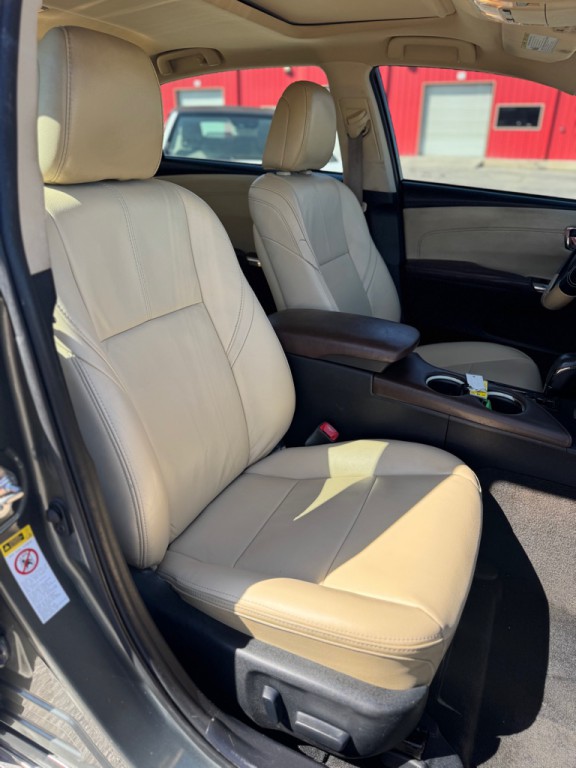 2013 Toyota Avalon Image 17
