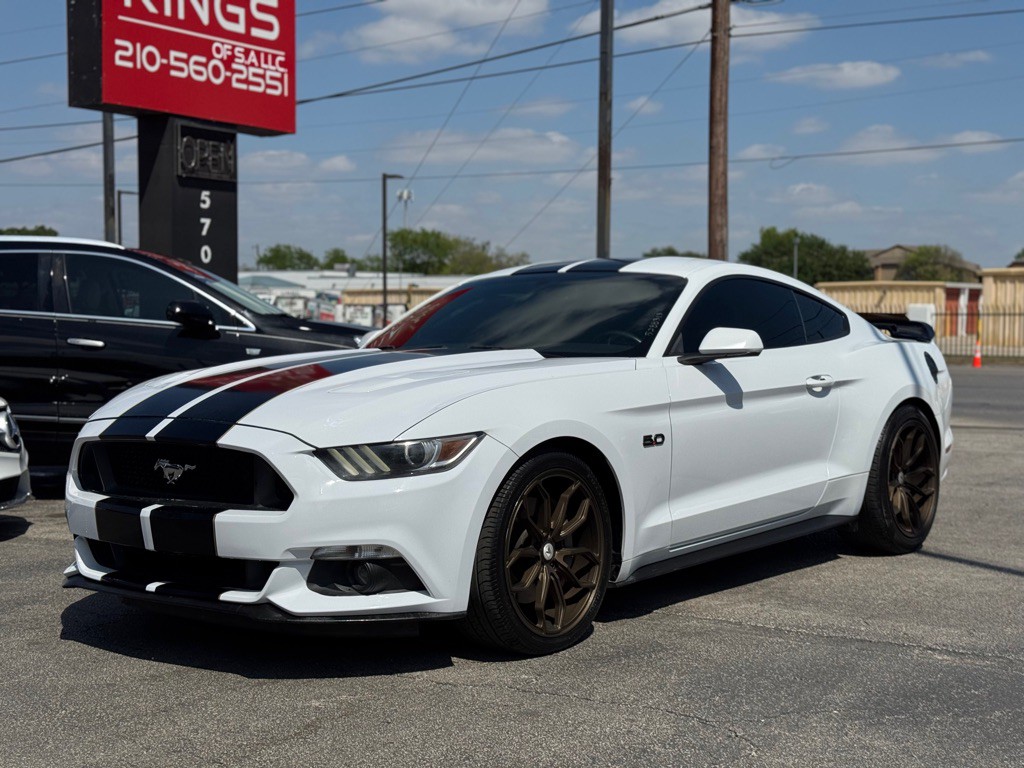 2017 Ford Mustang Image 3