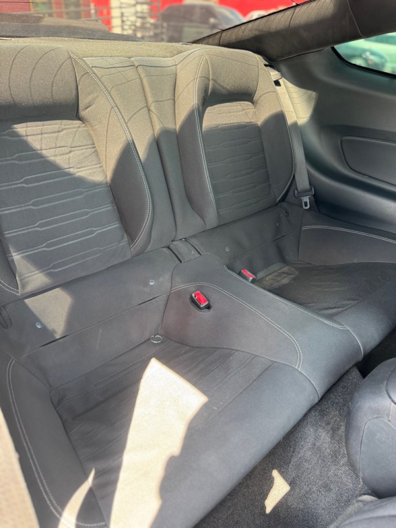 2017 Ford Mustang Image 20