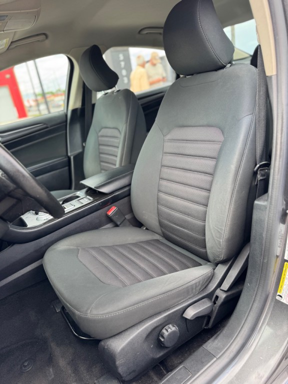 2018 Ford Fusion Image 15