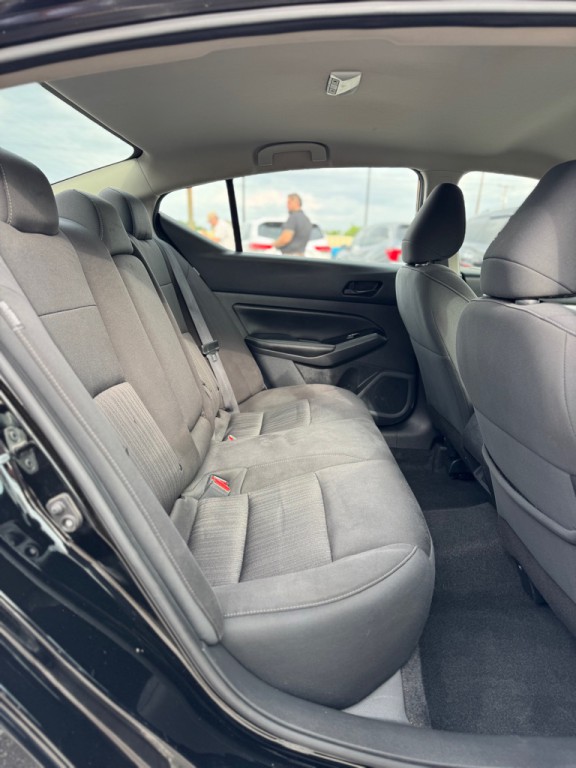 2023 Nissan Altima Image 18