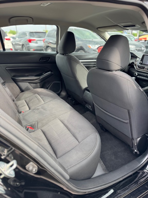 2023 Nissan Altima Image 19