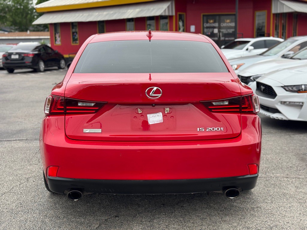 2016 Lexus IS Image 7
