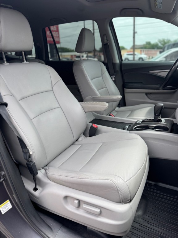2016 Honda Pilot Image 17