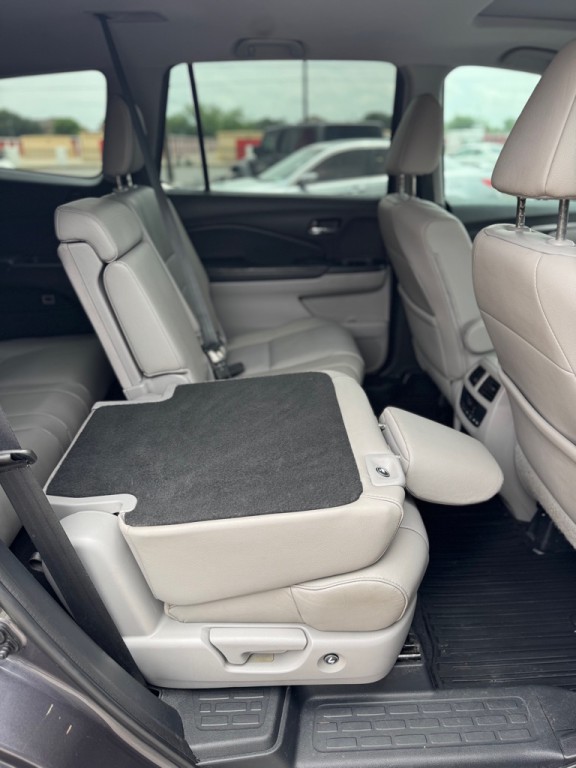 2016 Honda Pilot Image 18