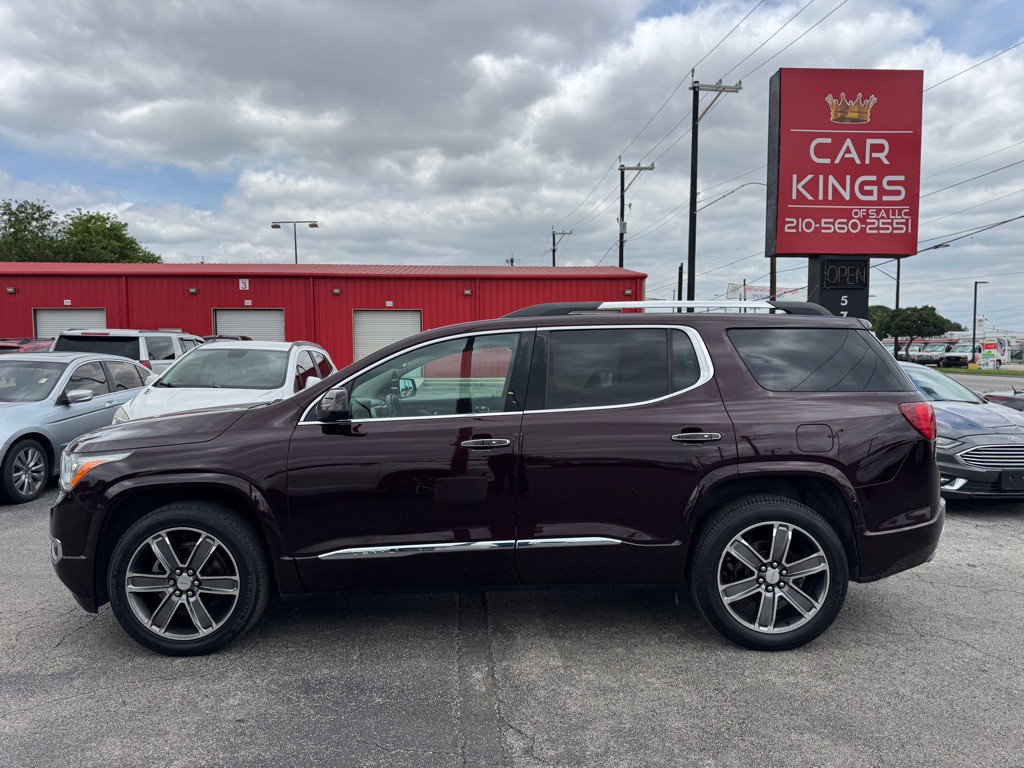 2017 GMC Acadia Image 5