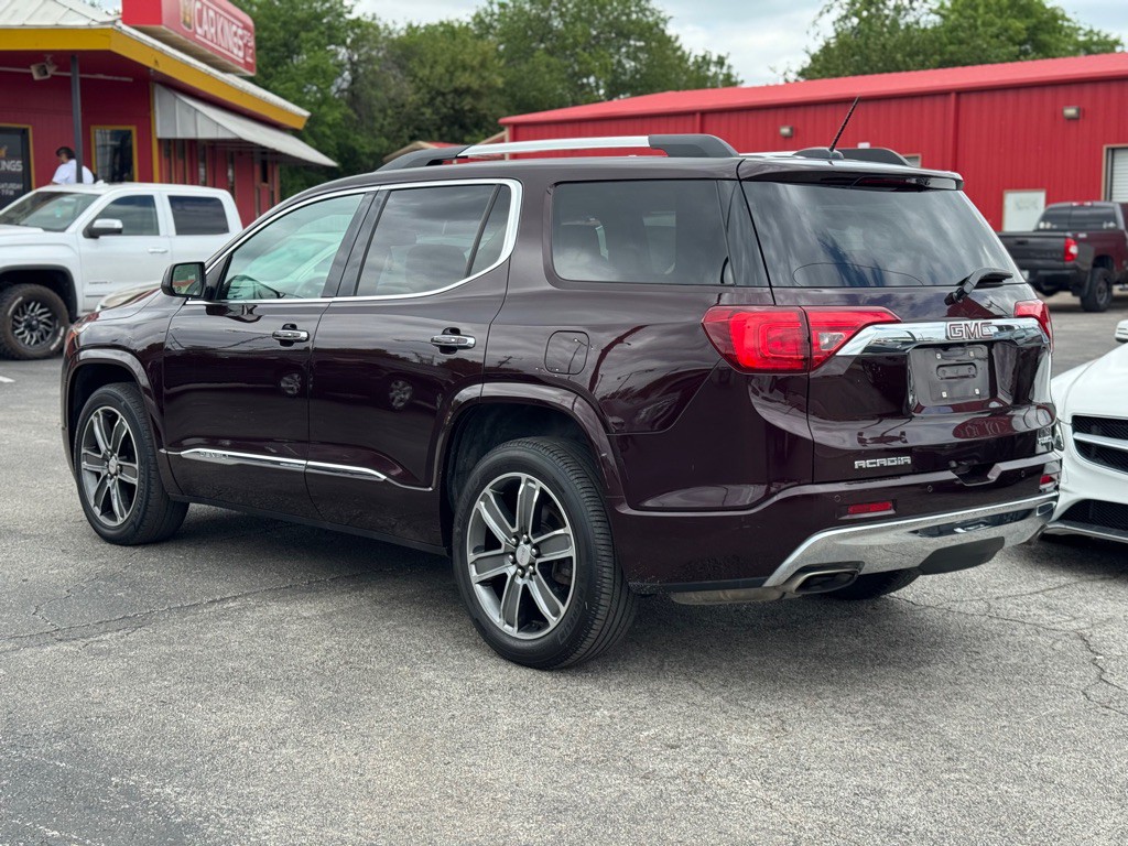 2017 GMC Acadia Image 6