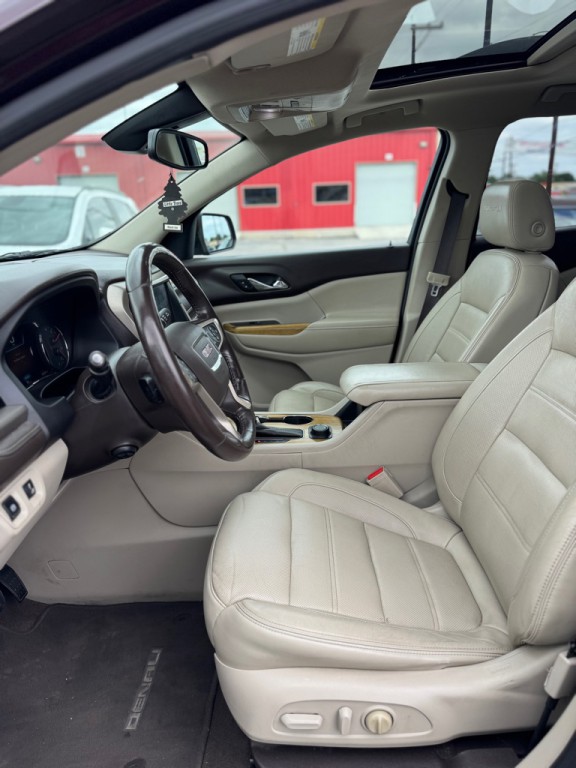 2017 GMC Acadia Image 12