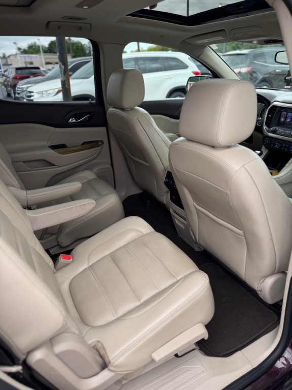 2017 GMC Acadia Image 19