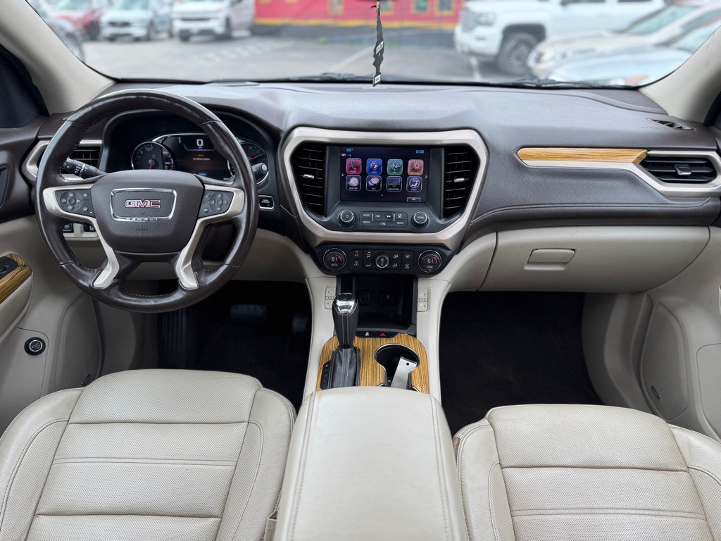 2017 GMC Acadia Image 21