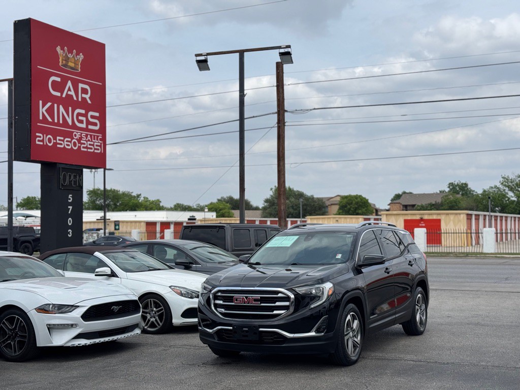 2018 GMC Terrain Image 2