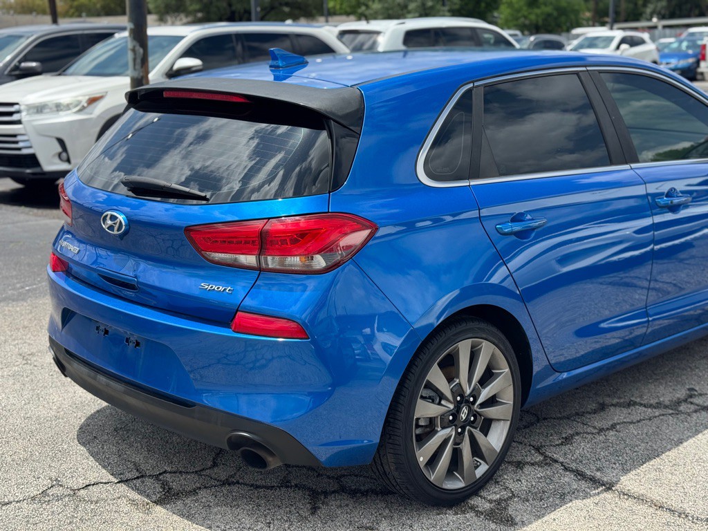 2018 Hyundai Elantra Image 8