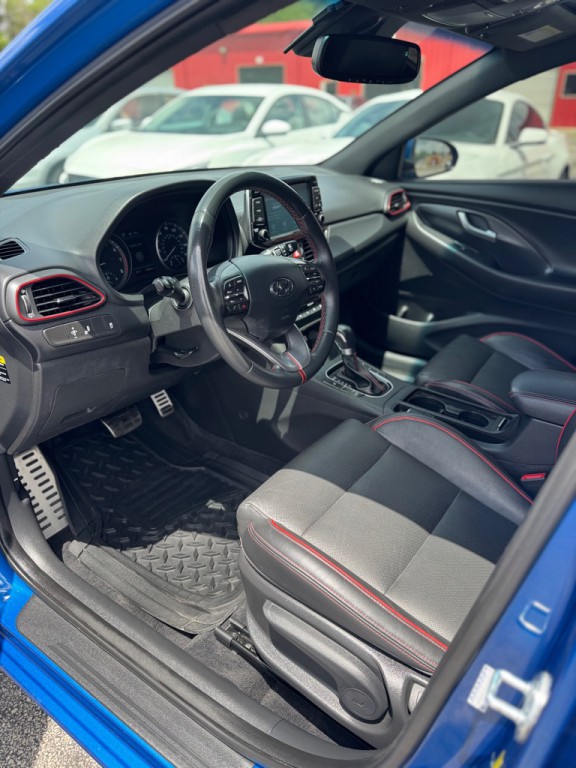 2018 Hyundai Elantra Image 11