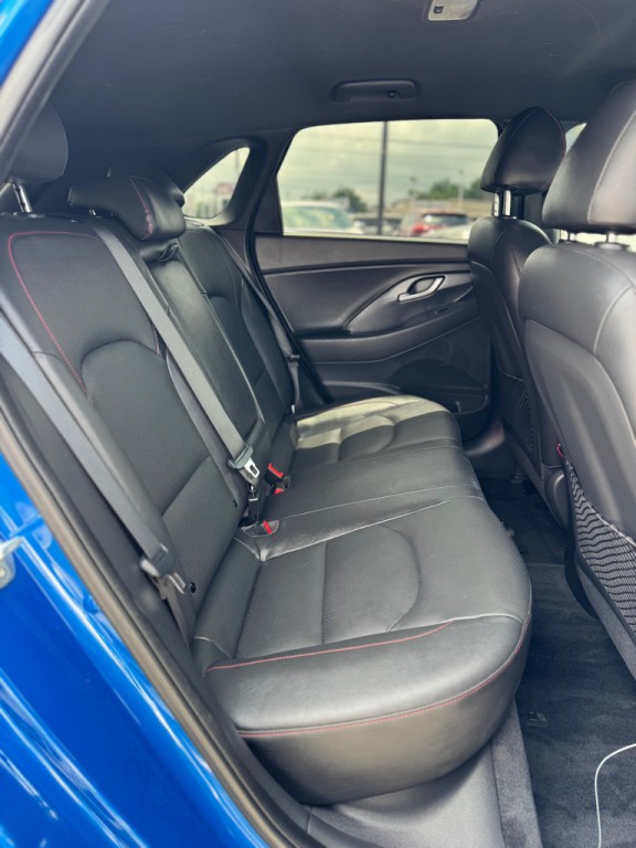 2018 Hyundai Elantra Image 17