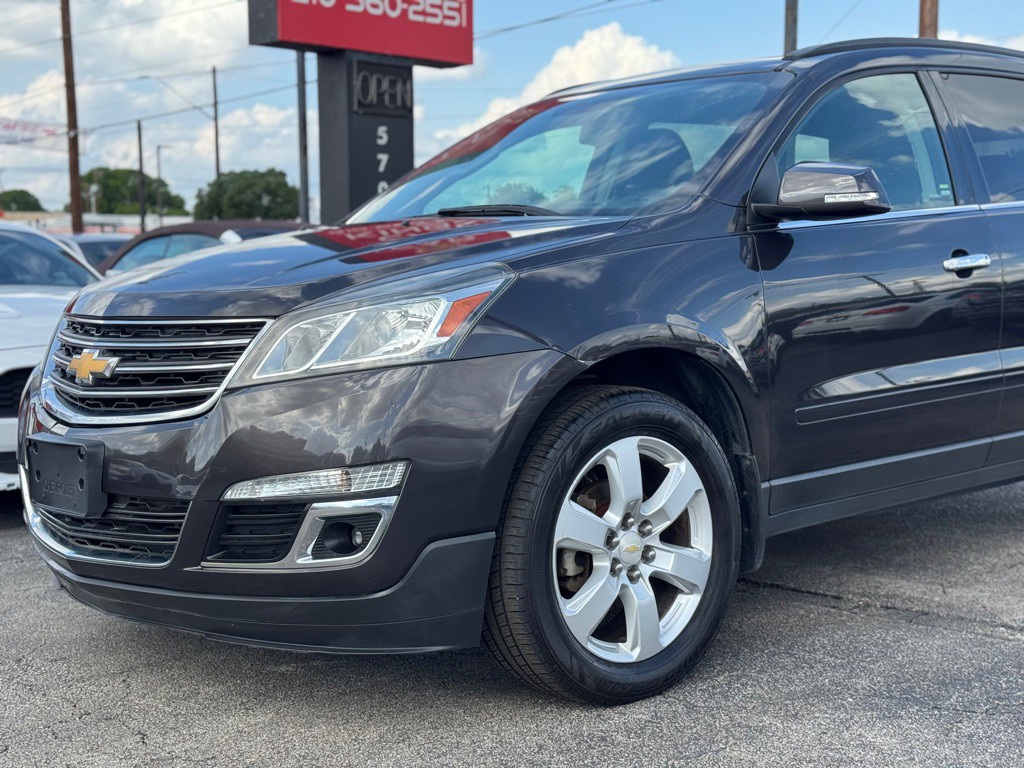 2017 Chevrolet Traverse Image 4