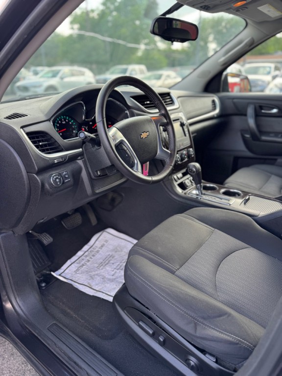 2017 Chevrolet Traverse Image 12