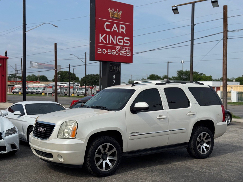 2012 GMC Yukon Image 1