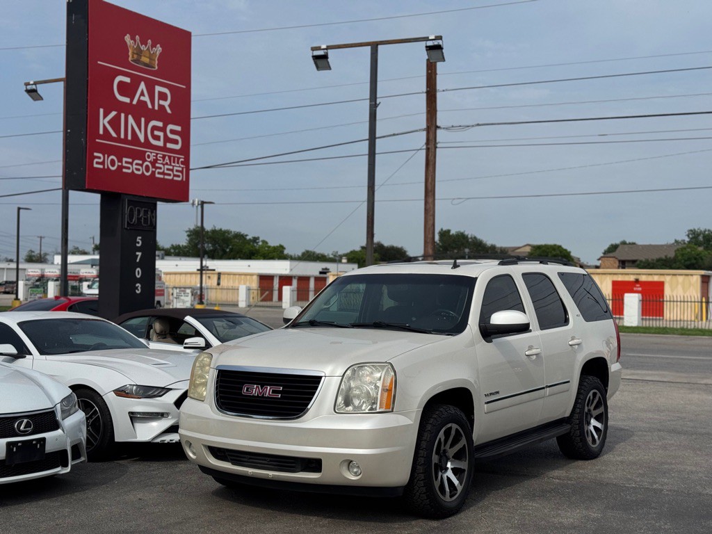 2012 GMC Yukon Image 2
