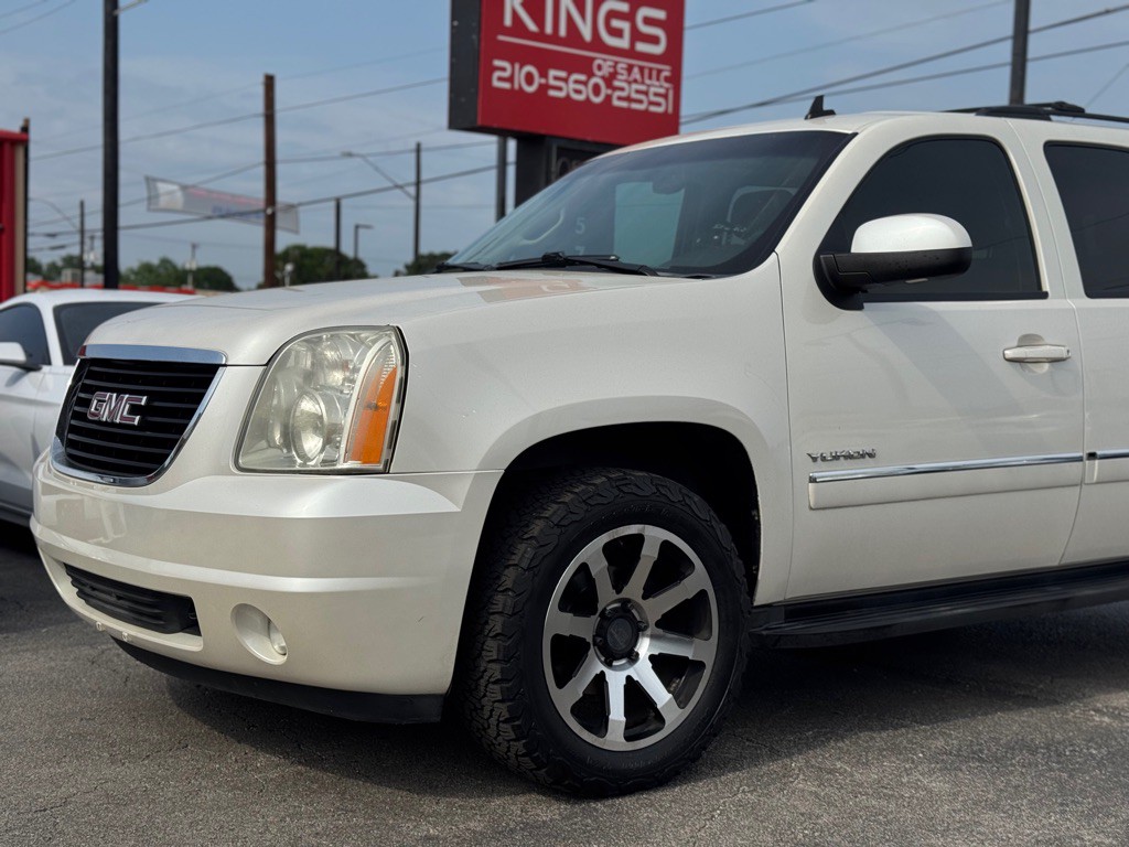 2012 GMC Yukon Image 4