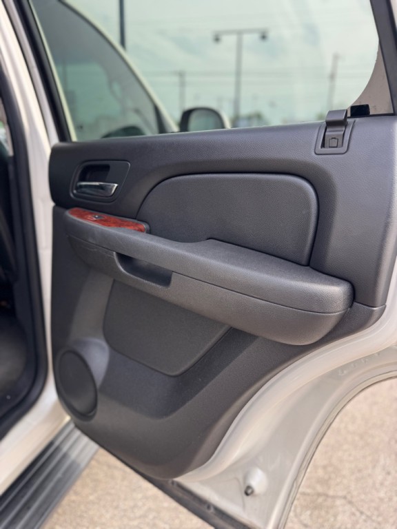 2012 GMC Yukon Image 18