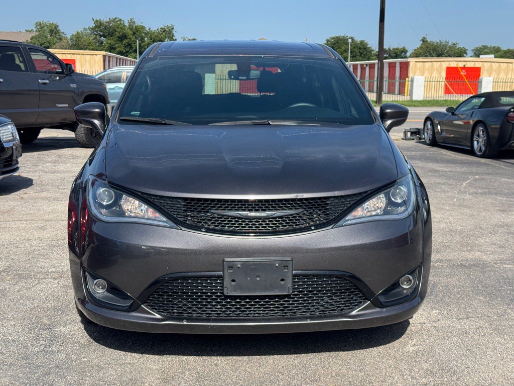 2020 Chrysler Pacifica Image 10