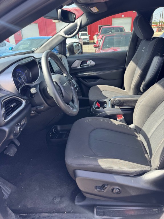 2020 Chrysler Pacifica Image 12