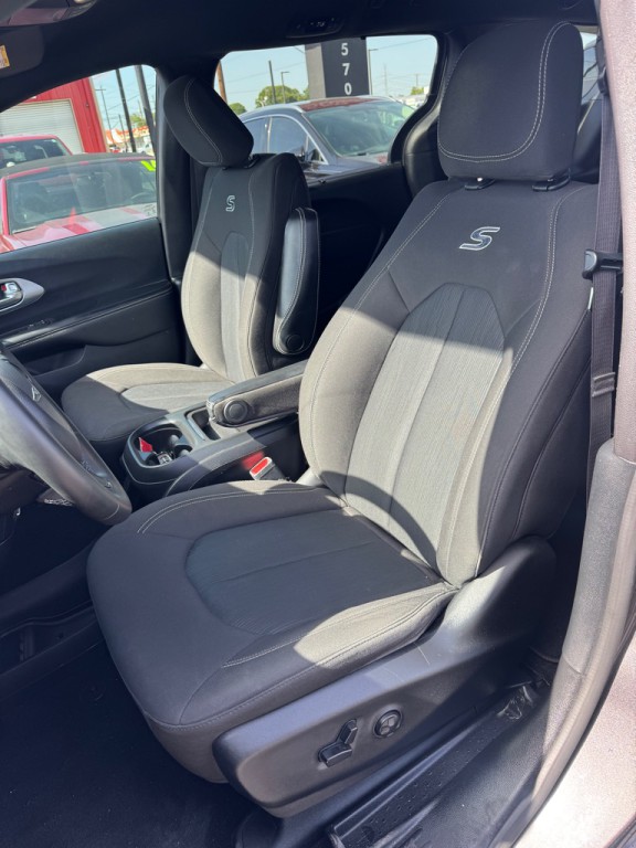 2020 Chrysler Pacifica Image 13
