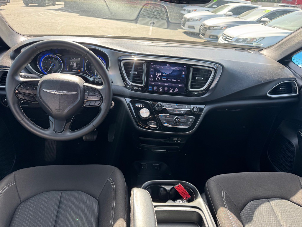 2020 Chrysler Pacifica Image 16